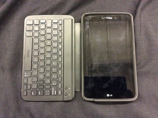 Lg Verizon tablet with keyboard case