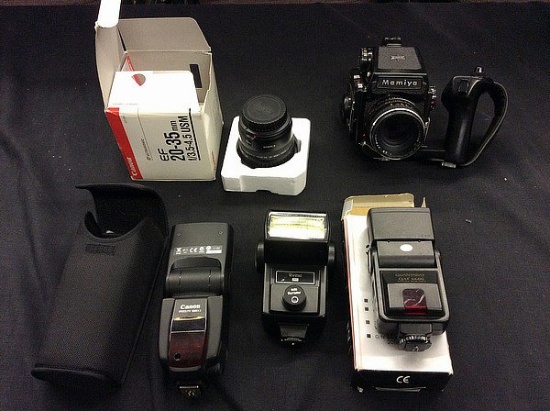 Canon speedlite 580ex2 flash,vivitar and quantaray flashes, Canon lens,mamiya camera