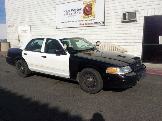 2011 FORD CROWN VICTORIA