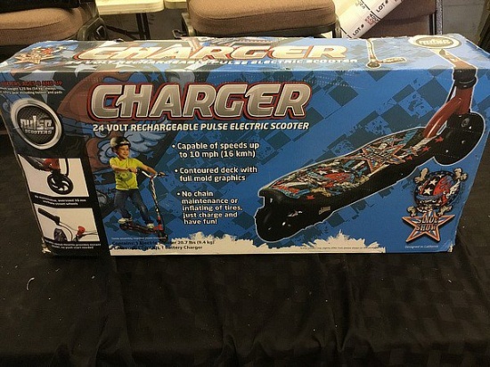 Charger 24 volt rechargeable pulse electric scooter,in box