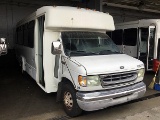 2002 FORD E-450