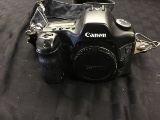 Canon eos 5D digital camera with battery,no lens, Monitor screen has scratch