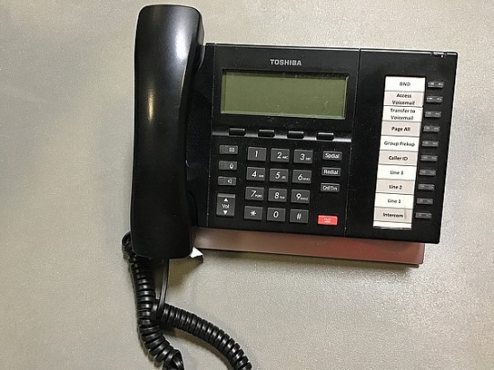 TELEPHONE SYSTEM TOSHIBA