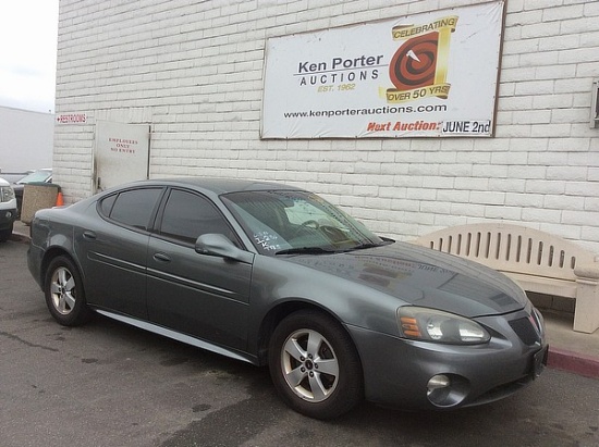 2005 PONTIAC GRAND PRIX