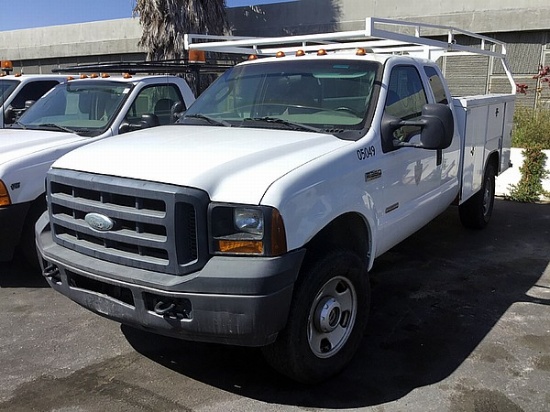 2007 FORD F350 XL