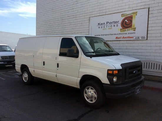 2008 FORD E150