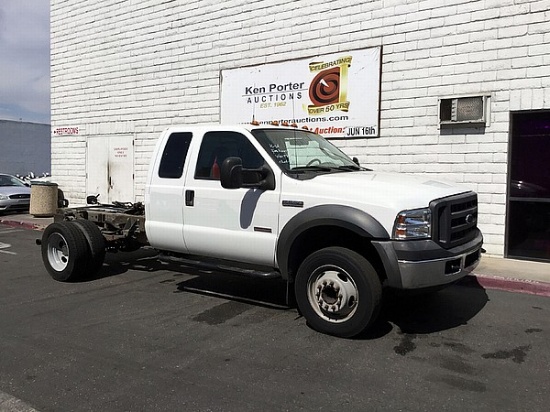 2007 FORD F550 XL SD