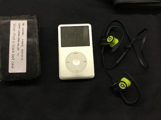 120gb iPod classic and beats earbud headphones