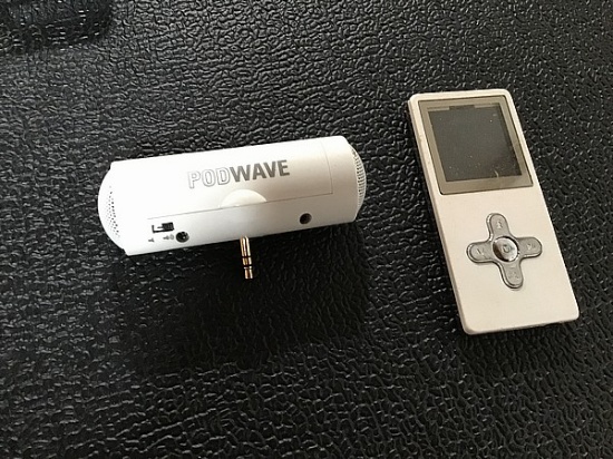 MP3 player with podwave speaker