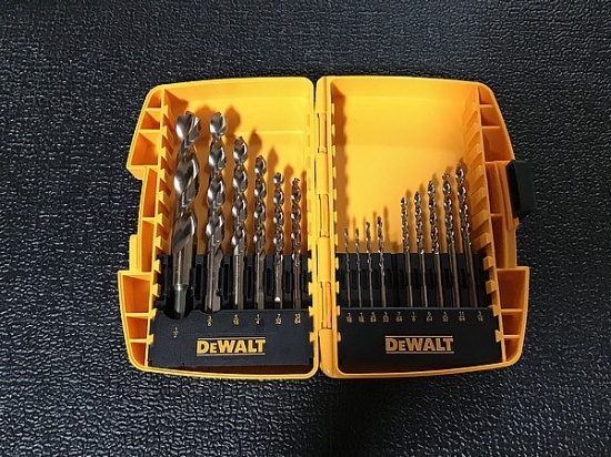 Dewalt drill bit set