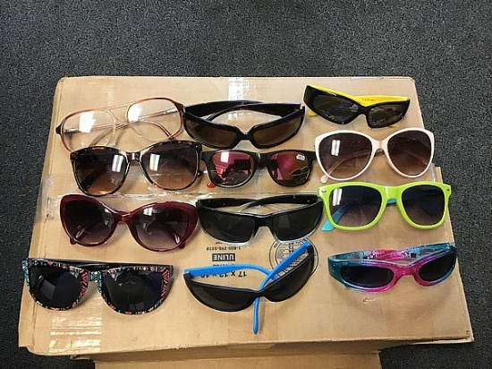 12 pairs of sun glasses