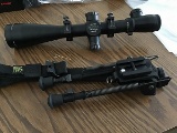 LEUPOLD MARK4 scope  rifle  tripod