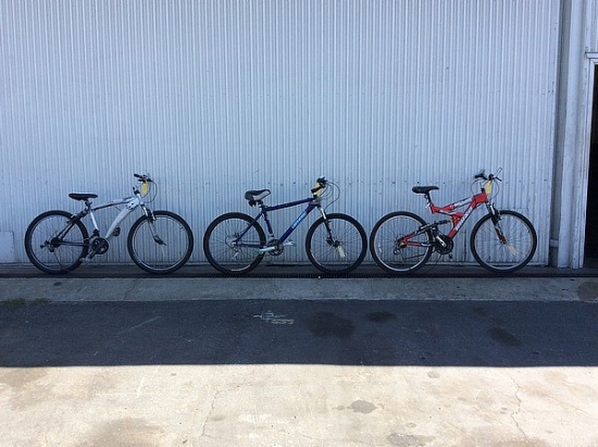 3 bikes, rhino, access no name 3 mtn bikes