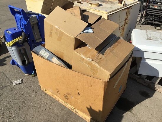PALLET OF AUTO/TRUCK PARTS