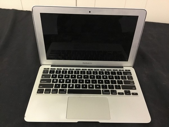 Apple MacBook Air model A1465,no plug,possibly locked