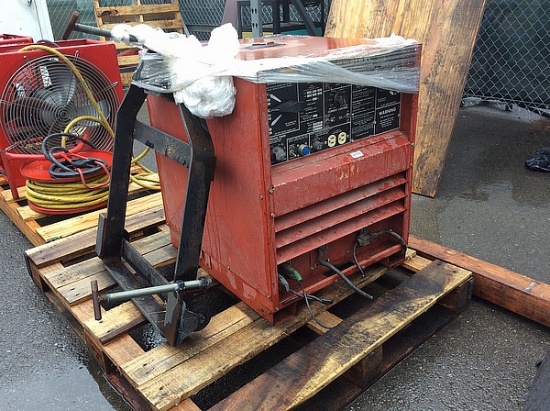 LINCOLN ARC WELDER