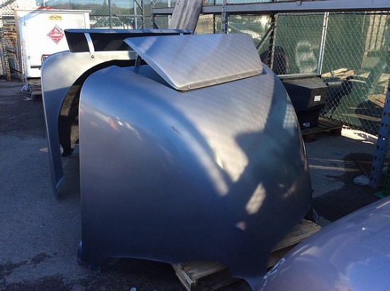 SEMI-TRUCK AIR DEFLECTOR