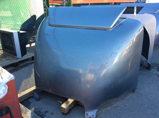 SEMI-TRUCK AIR DEFLECTOR