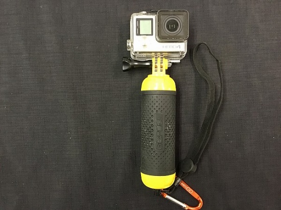 Gopro hero 4 with battery and hand held case, No plugs