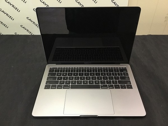 Apple MacBook Pro,model A1708,no plug