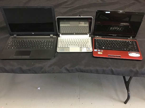 2 hp and 1 TOSHIBA laptops,hard drives possibly removed Toshiba and small hp have plugs