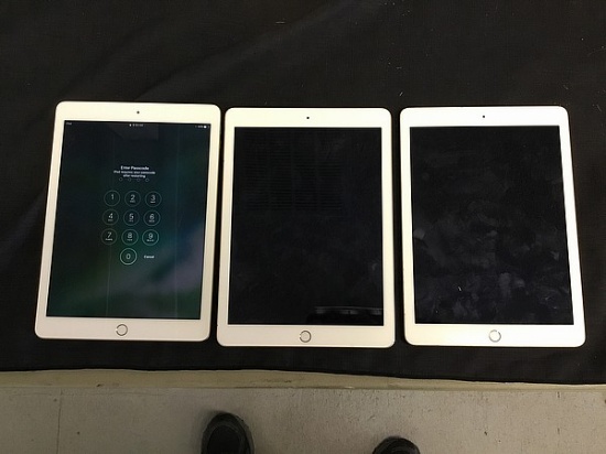 3 iPads model A1822,all are locked