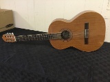 Latina acoustic guitar Model 1525 some damage