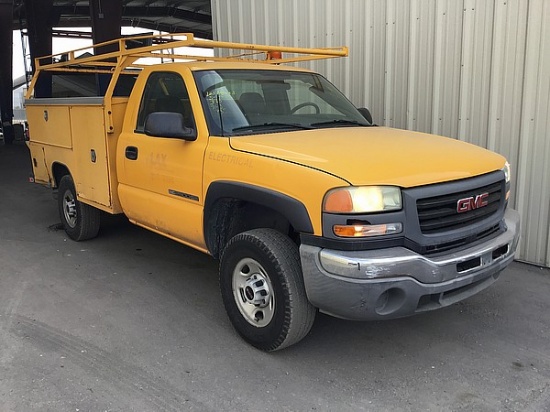 2004 GMC SIERRA 2500HD