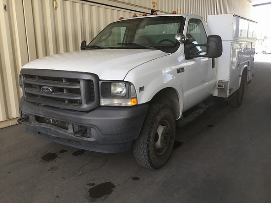 2004 FORD F350 4X4 XL SUPER DUTY