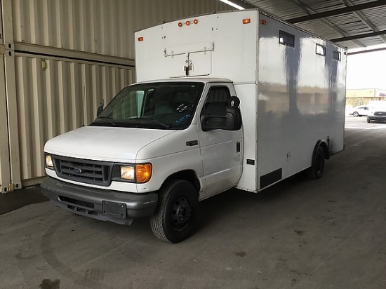 2005 FORD E450 SUPER DUTY