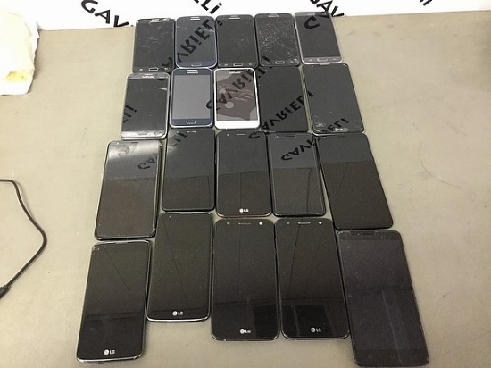 8 Samsung 12LG cellphones,Some damage Possibly locked, no chargers,