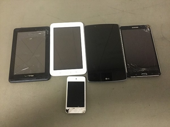 4 tablets, ipod A1367 Some damage, possibly locked