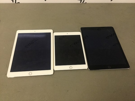 Ipad A1567 A1538 No chargers, possibly locked
