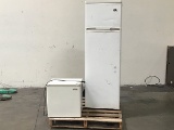 Refrigerator, mini fridge