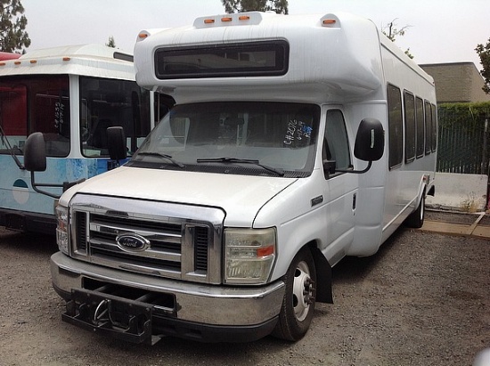 2011 STARTRANS E-450 SUPER DUTY