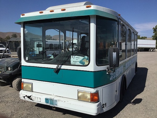 2001 E BUS SHUTTLE