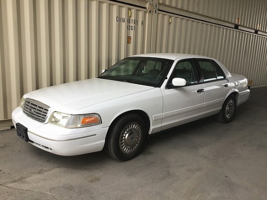 2002 FORD CROWN VICTORIA