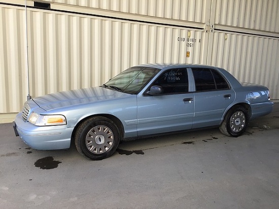 2003 FORD CROWN VICTORIA