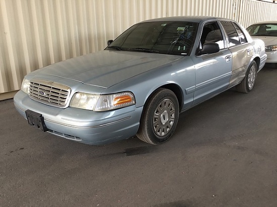 2003 FORD CROWN VICTORIA