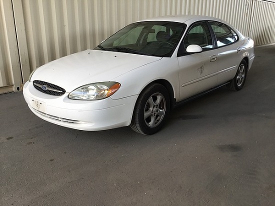 2002 FORD TAURUS