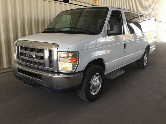 2011 FORD E350