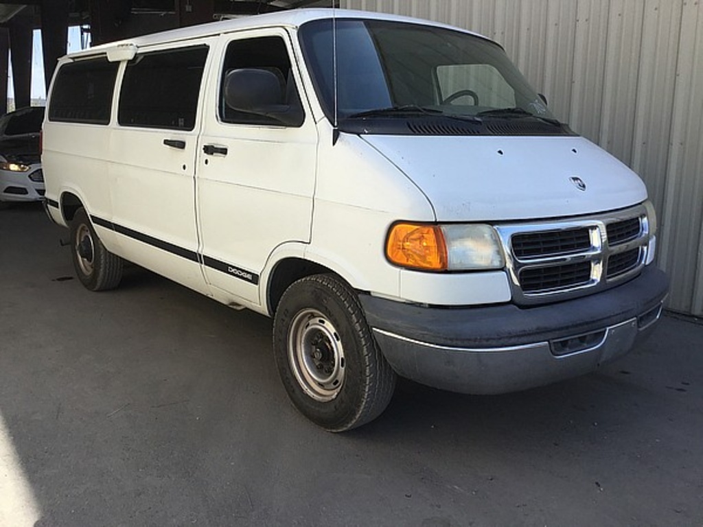 2000 dodge ram 2500 van