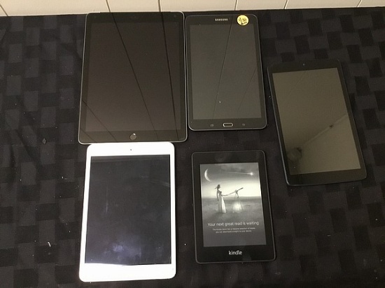 Tablets, iPad , Samsung, kindle Possibly locked, some damage
