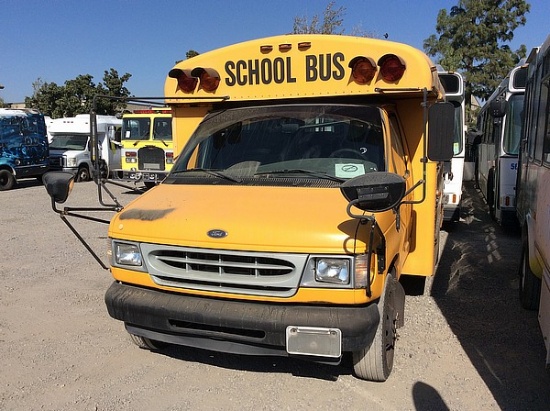 2002 FORD E350 SCHOOL BUS