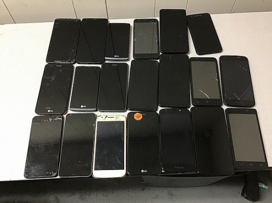 20 Cellphones, LG, Motorola, Nuu, ZTE possibly locked, some damage, Unknown activation status