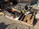 PALLET OF AUTO PARTS