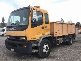 1999 GMC T7500