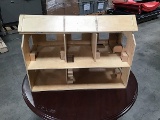 Wood doll house with few accessories