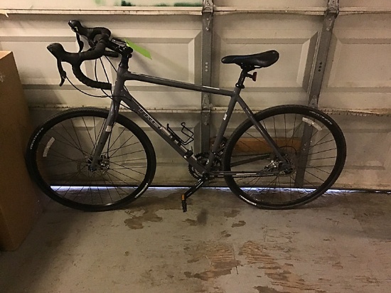 Bicycle NOTE: This unit is being sold AS IS/WHERE IS via Timed Auction and is located in Riverside