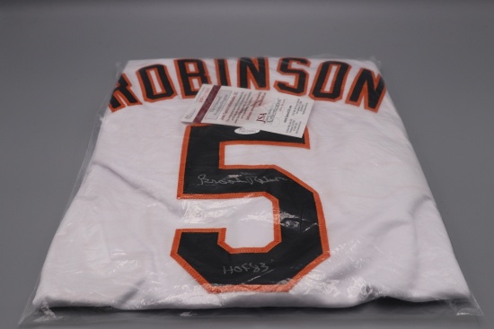 BROOKS ROBINSON AUTOGRAPH BALTIMORE ORIOLES JERSEY. JSA COA